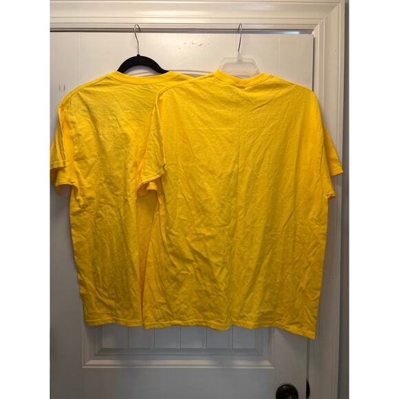 NWT Gildan Pack of 2 Men Heavy Cotton Crewneck Pullover Shirt Size L & XL Yellow - Picture 4 of 4